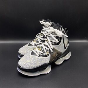 Nike Lebron XIX 19 Royalty White Metallic Gold Black Mens CZ0203-100 sz 4 no box